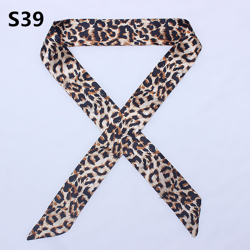47 Colors Brand Bandana Small  - Scarf Silk Square recension och pris